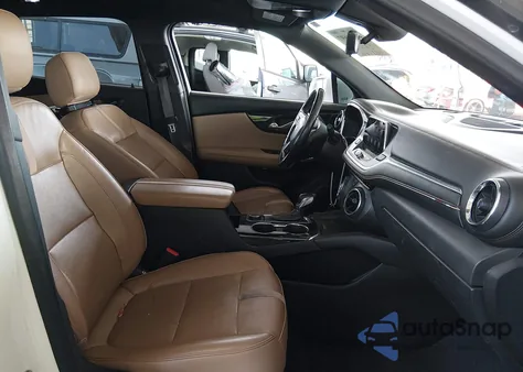 2019 Chevrolet Blazer Premier z USA, uszkodzony, nr VIN 3GNKBFRS3KS700107